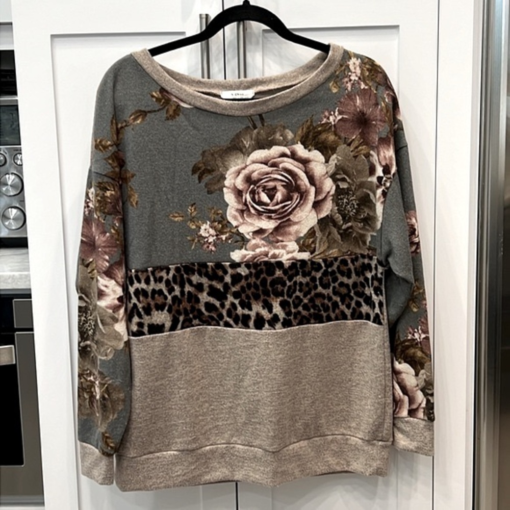 A.Gain Tan Gray Floral Animal Print Colorblock Long Sleeve Top